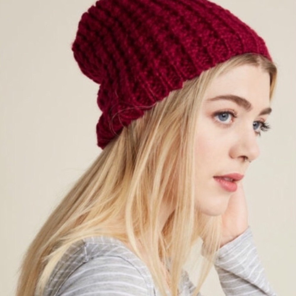 Modcloth Cranberry Red knitted Beignet or Nay Hat